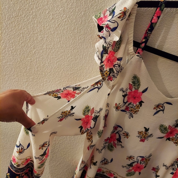 Blouse - Picture 3 of 3